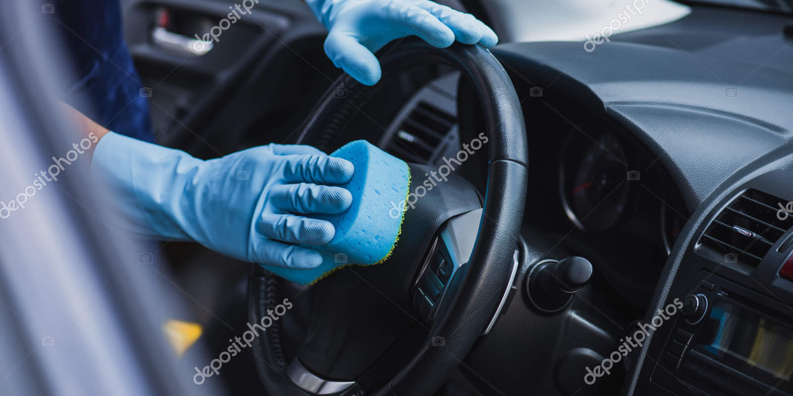 depositphotos_310989446-stock-photo-selective-focus-car-cleaner-wiping